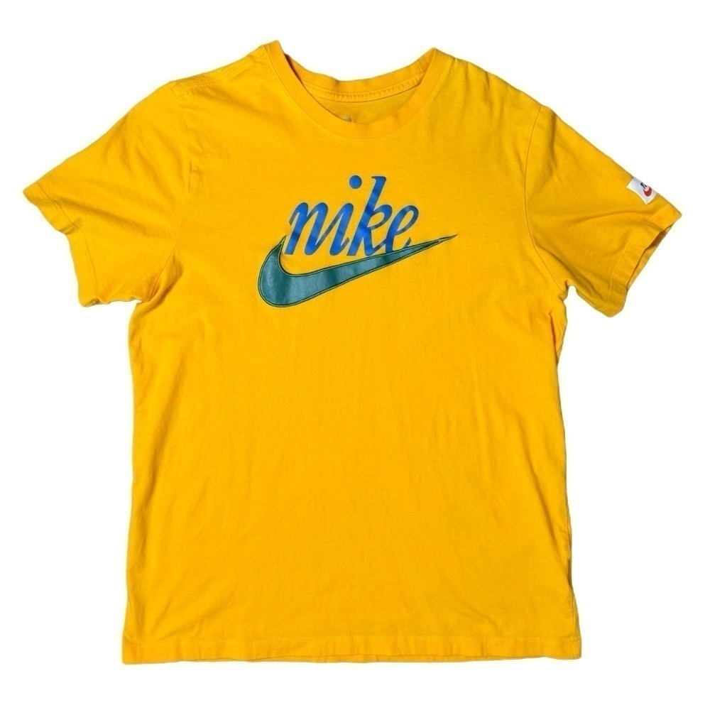 Nike Sportswear Graphic Heritage Logo T-Shirt